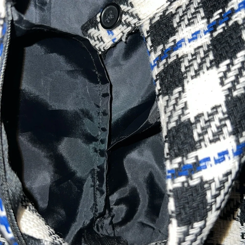 SOLD 🎄🎅🏾 - Picture 9 of 9